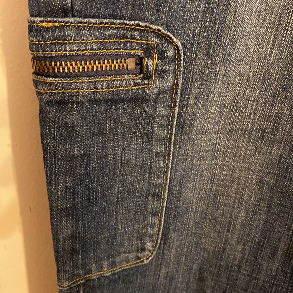 Simply Vera Wang Zipper Pocket Denim Blue Jeans - Picture 3 of 10